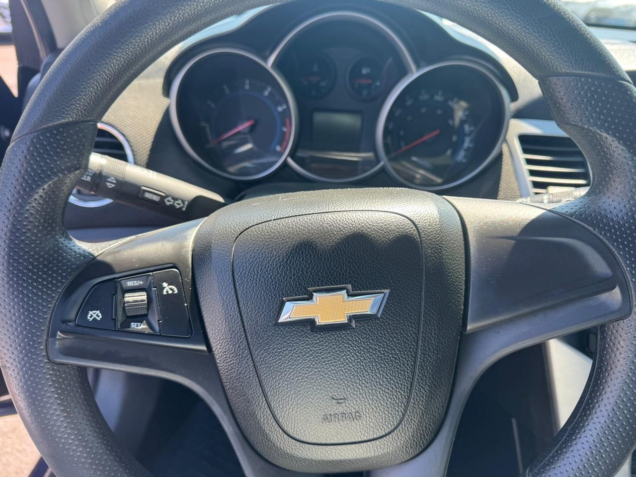 2012 Chevrolet Cruze 1LT Photo