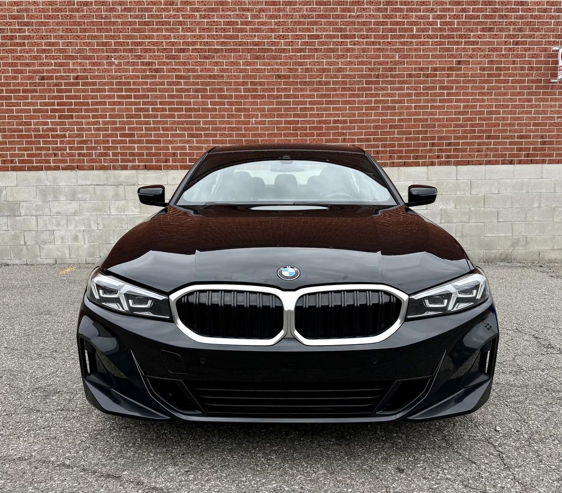 2023 BMW 3-Series 330i xDrive|Clean Carfax|Great Price Photo2