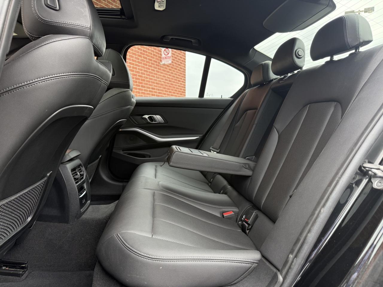 2023 BMW 3-Series 330i xDrive|Clean Carfax|Great Price Photo