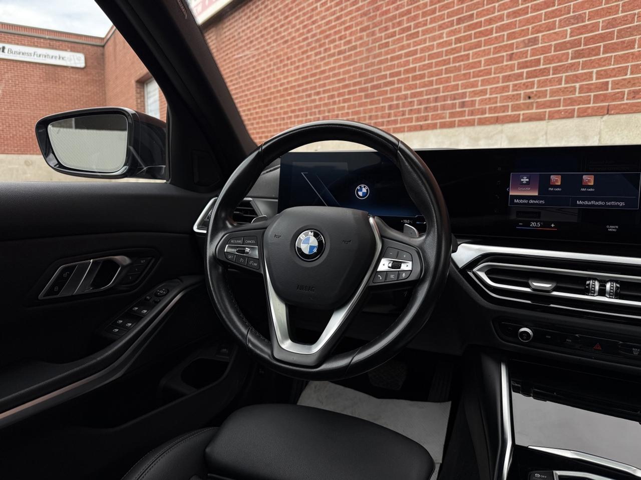 2023 BMW 3-Series 330i xDrive|Clean Carfax|Great Price Photo