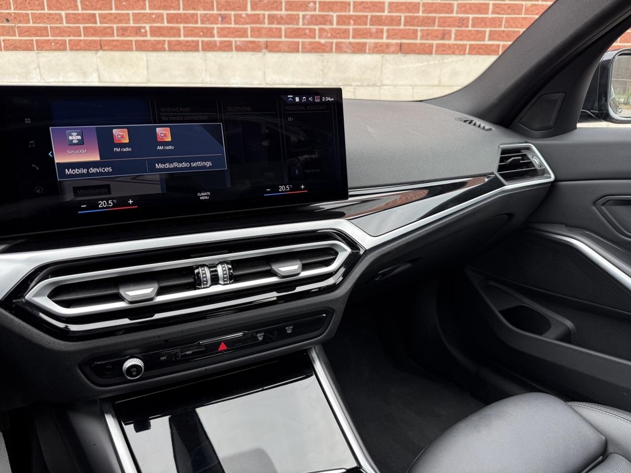 2023 BMW 3-Series 330i xDrive|Clean Carfax|Great Price Photo