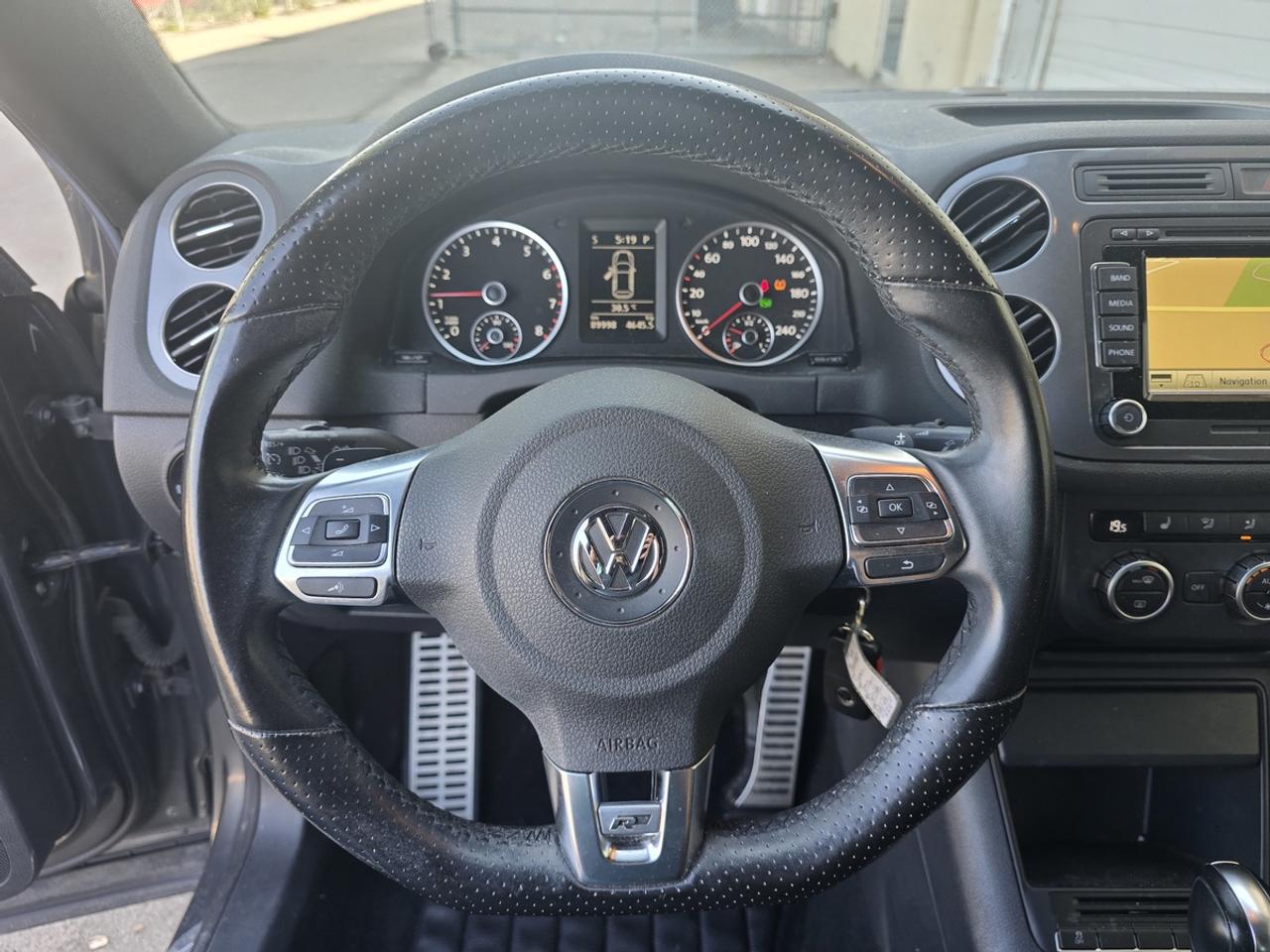 2014 Volkswagen Tiguan R-LINE Photo