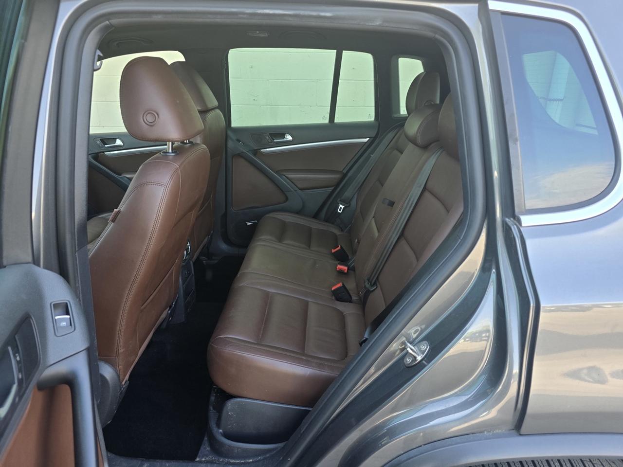 2014 Volkswagen Tiguan R-LINE Photo