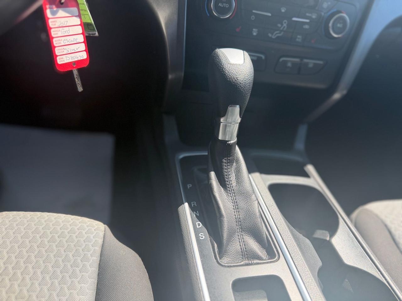 2017 Ford Escape SE Photo