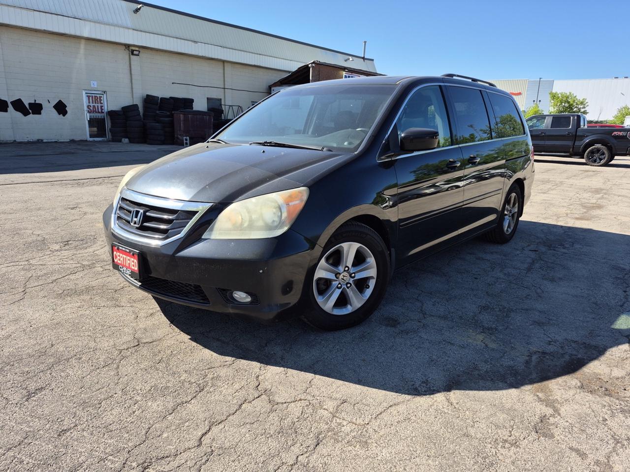 2009 Honda Odyssey Touring Photo0