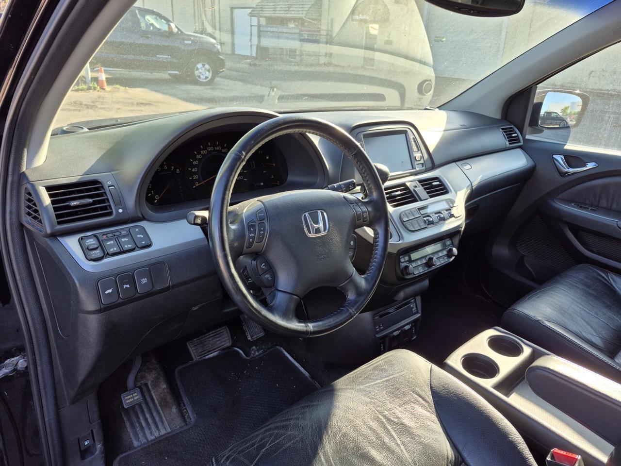 2009 Honda Odyssey Touring Photo