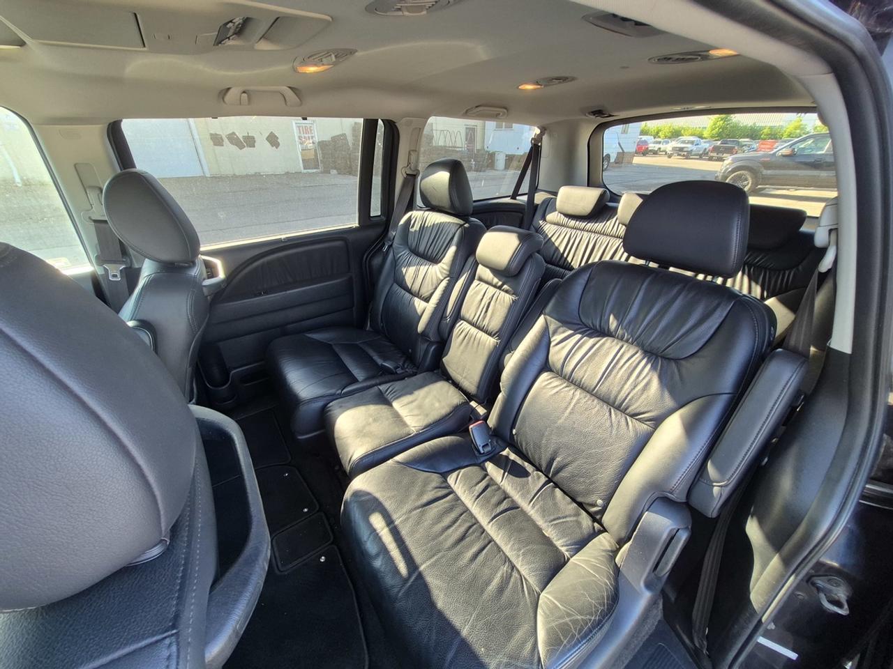 2009 Honda Odyssey Touring Photo