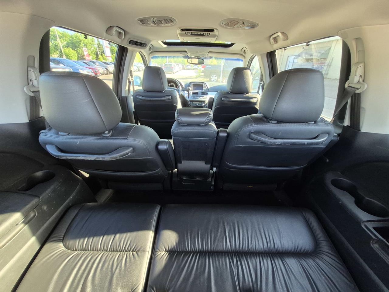 2009 Honda Odyssey Touring Photo