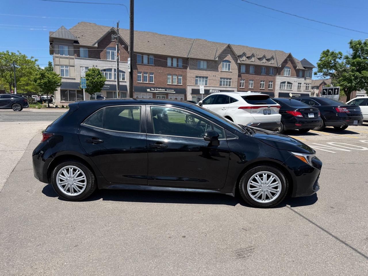 2023 Toyota Corolla SE Photo
