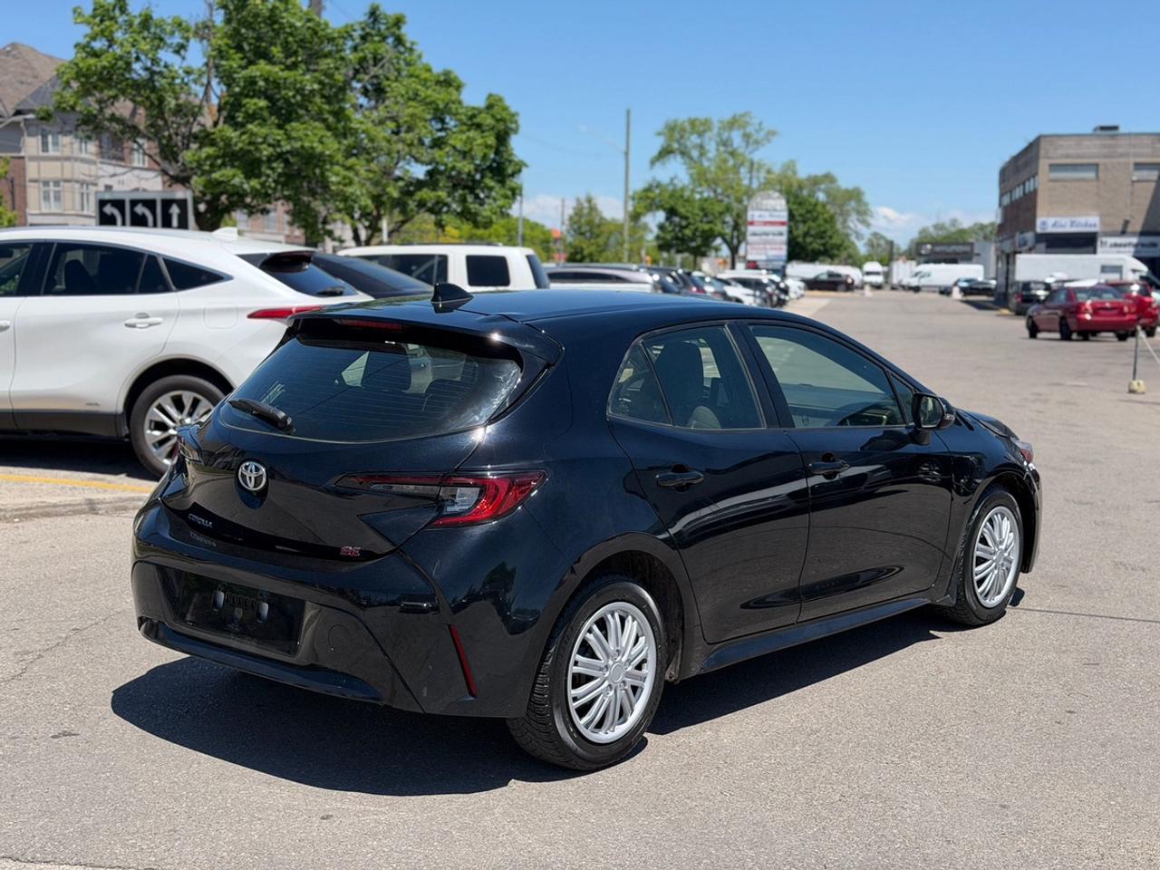 2023 Toyota Corolla SE Photo
