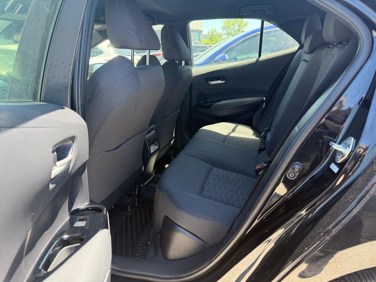 2023 Toyota Corolla SE Photo