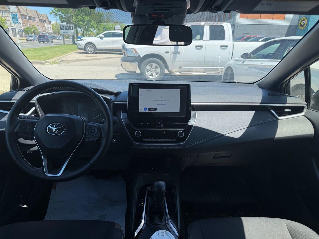 2023 Toyota Corolla SE Photo
