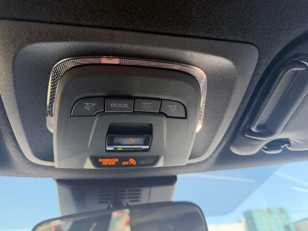 2023 Toyota Corolla SE Photo