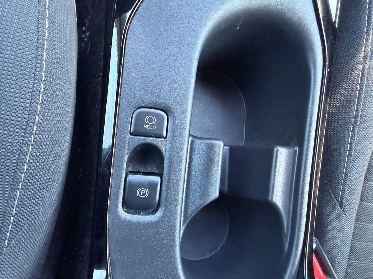 2023 Toyota Corolla SE Photo