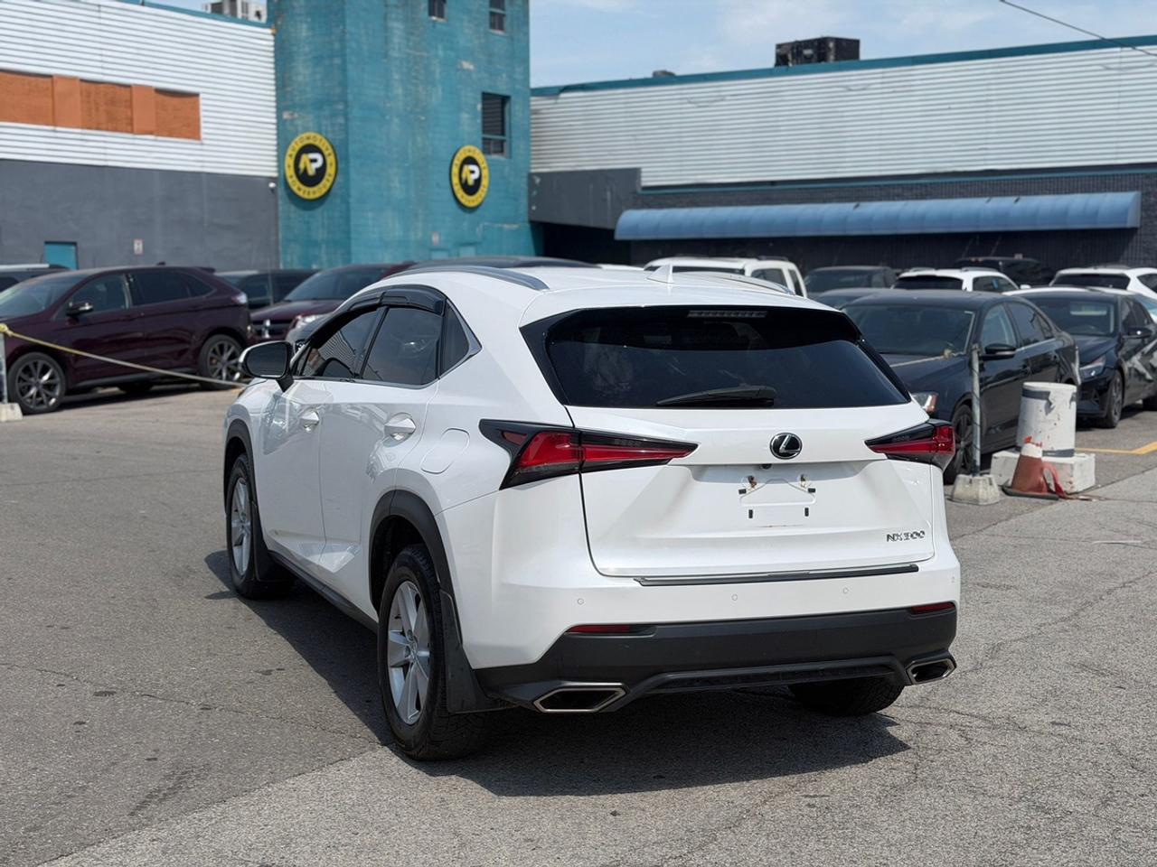 2018 Lexus NX 300 e Photo