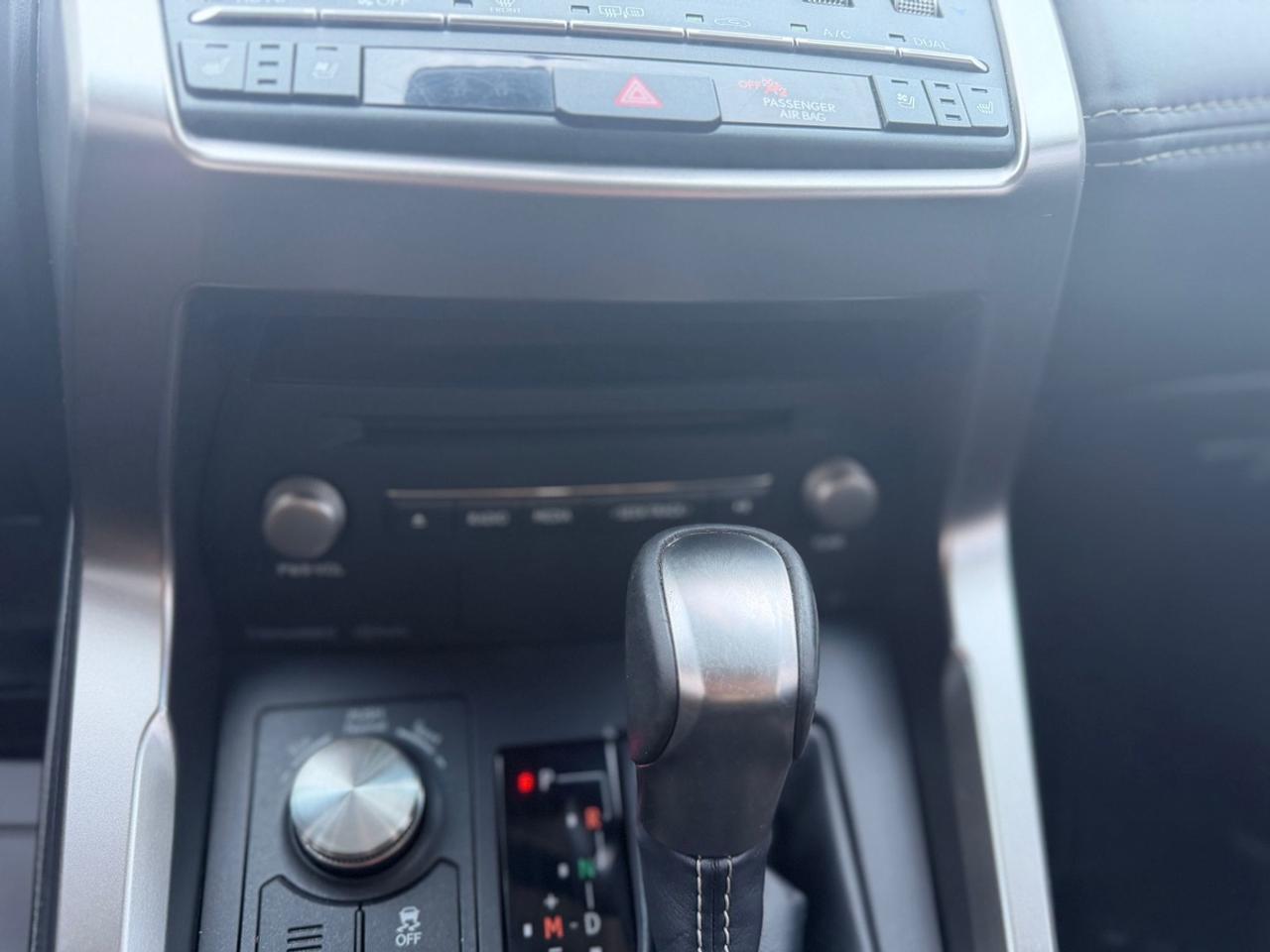 2018 Lexus NX 300 e Photo