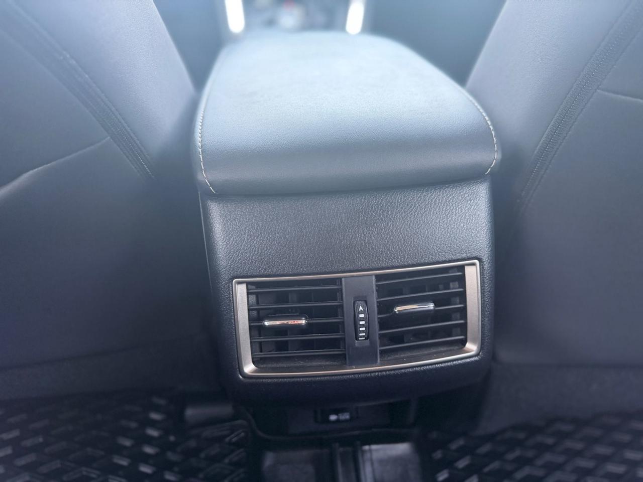 2018 Lexus NX 300 e Photo