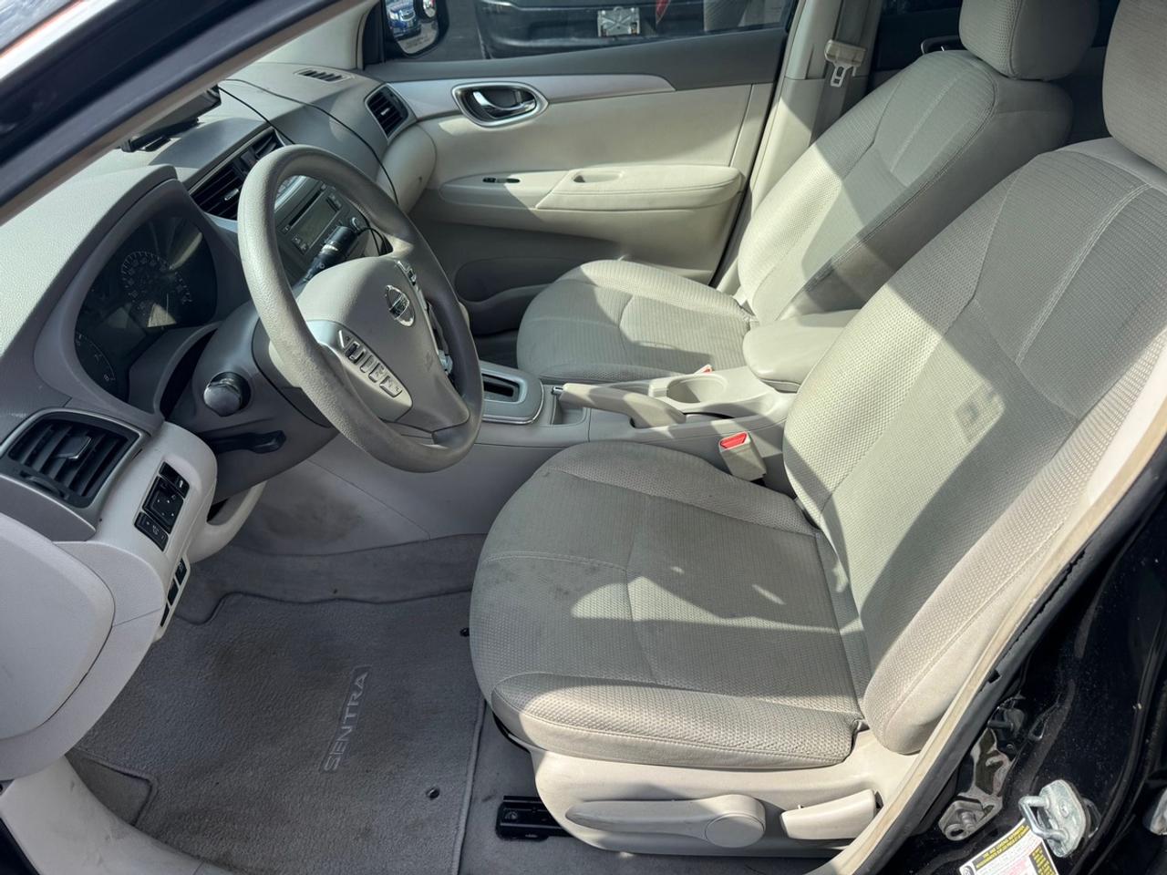 2013 Nissan Sentra SV Photo