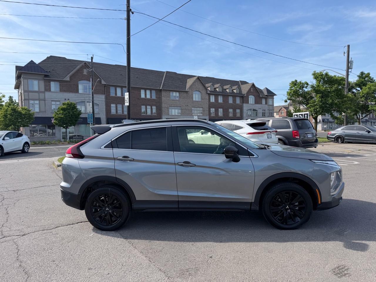 2025 Mitsubishi Eclipse Cross LE Photo