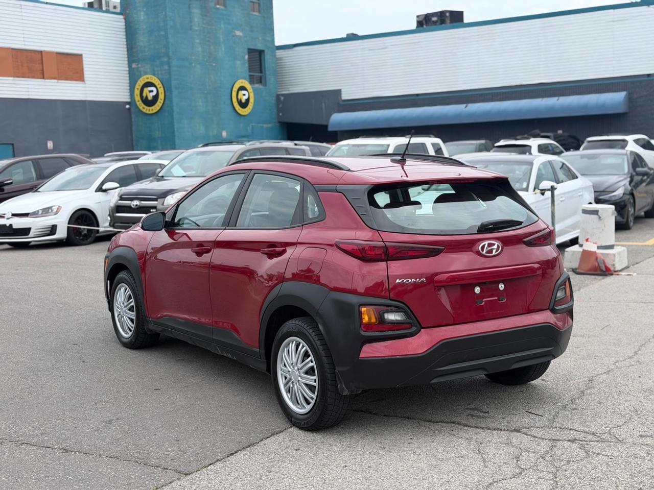 2021 Hyundai KONA SE Photo