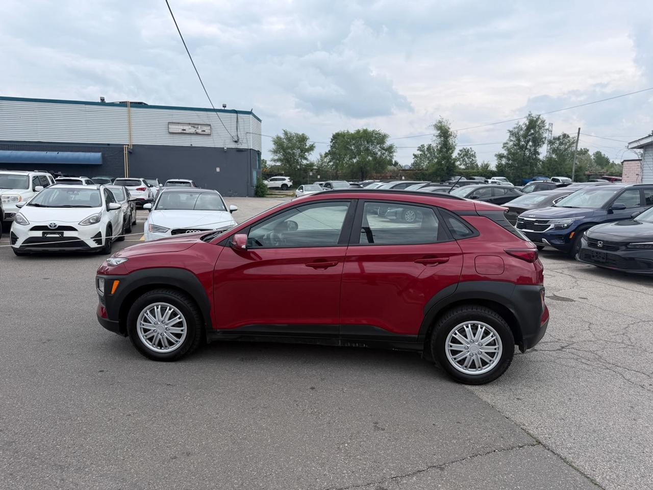 2021 Hyundai KONA SE Photo