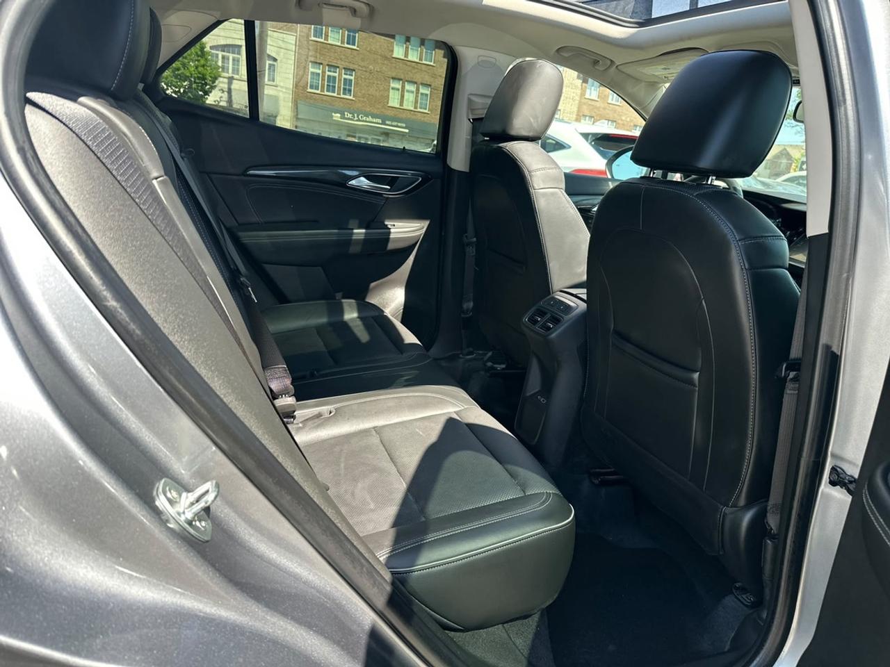 2021 Buick Envision ESSENSE Photo
