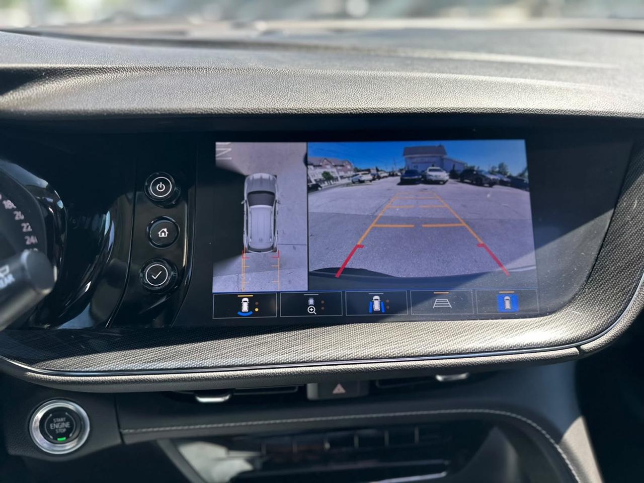 2021 Buick Envision ESSENSE Photo