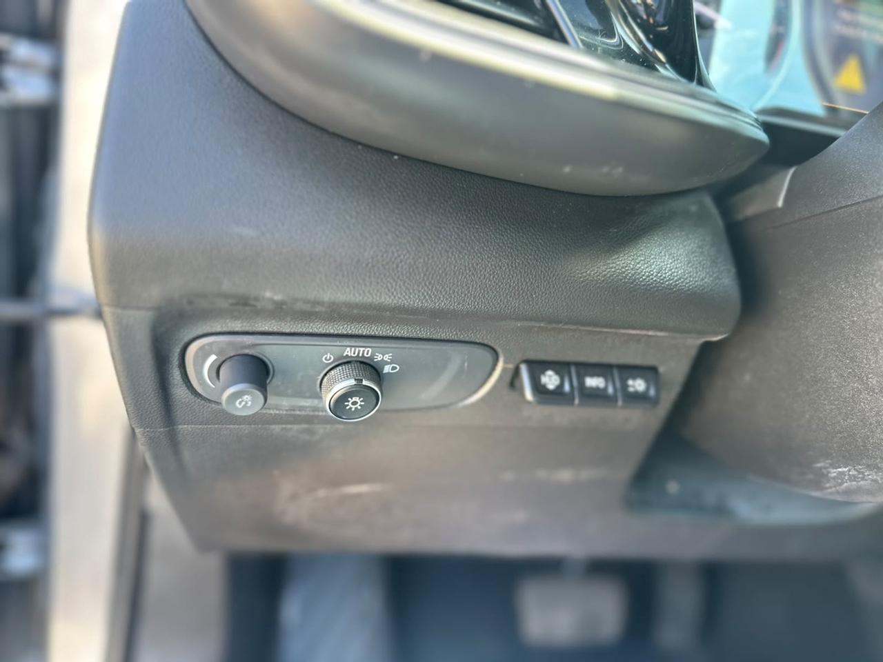 2021 Buick Envision ESSENSE Photo