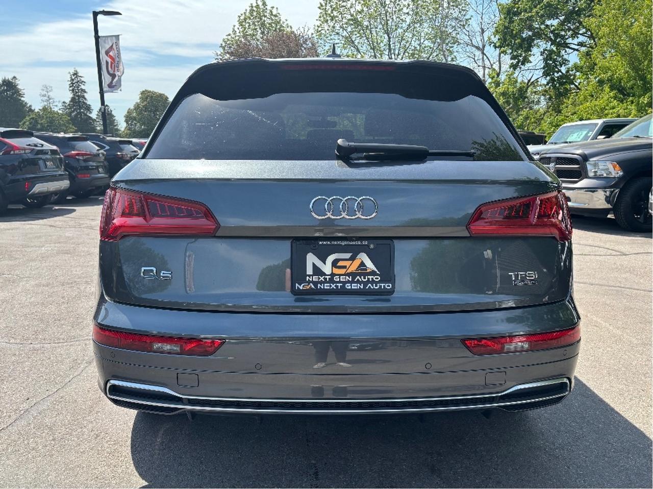 2018 Audi Q5 2.0T Progressiv Quattro Photo