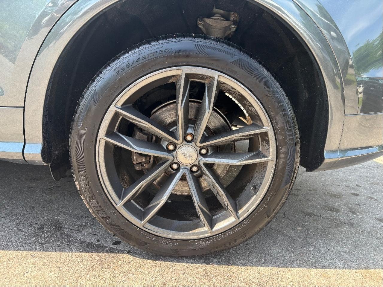 2018 Audi Q5 2.0T Progressiv Quattro Photo