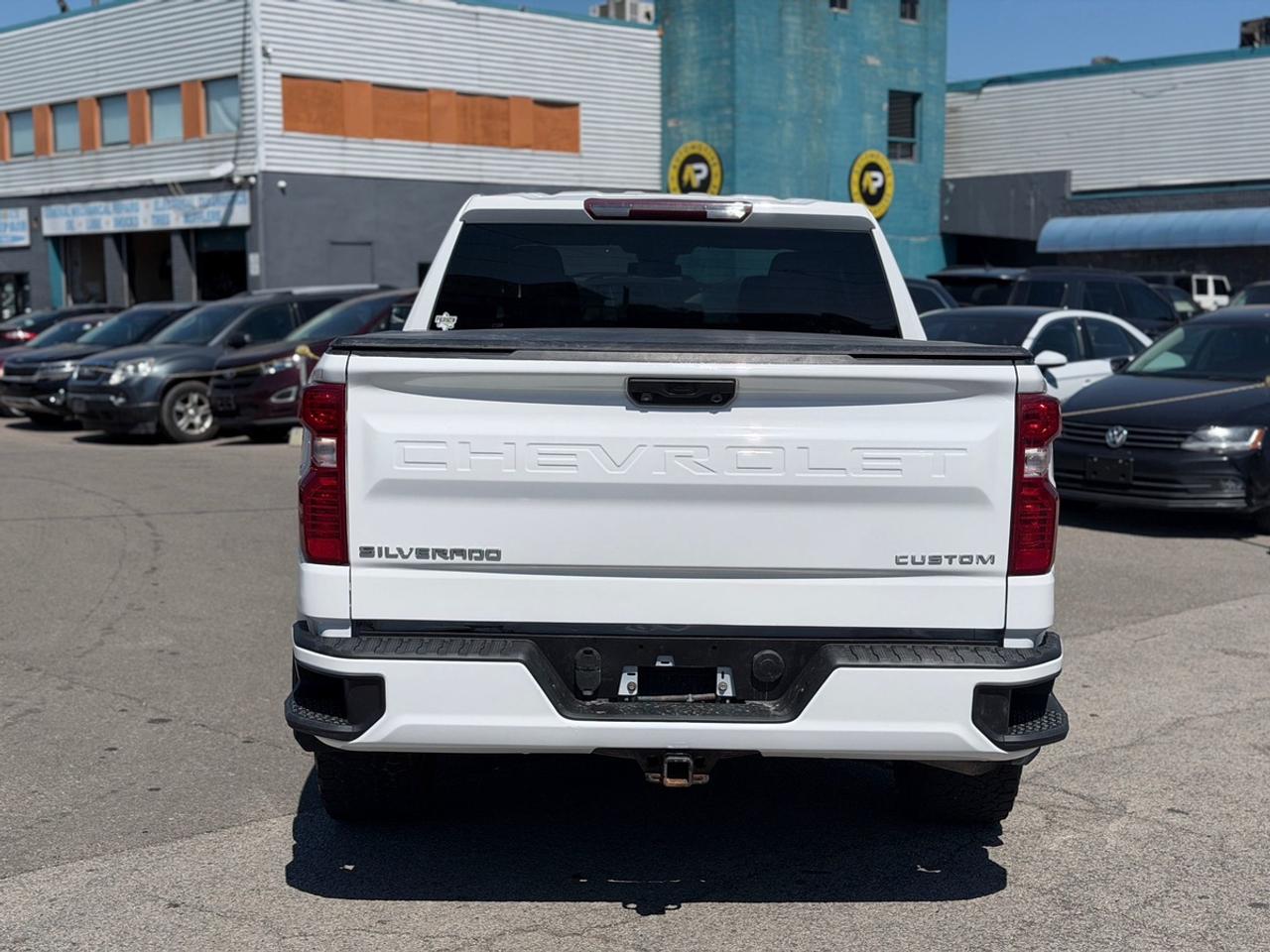 2022 Chevrolet Silverado 1500 Custom Photo3