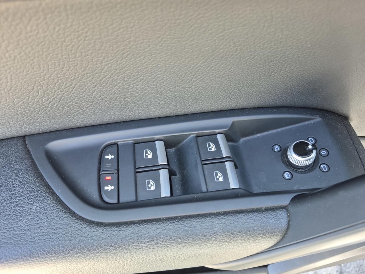 2019 Audi Q5 PREMIUM Photo