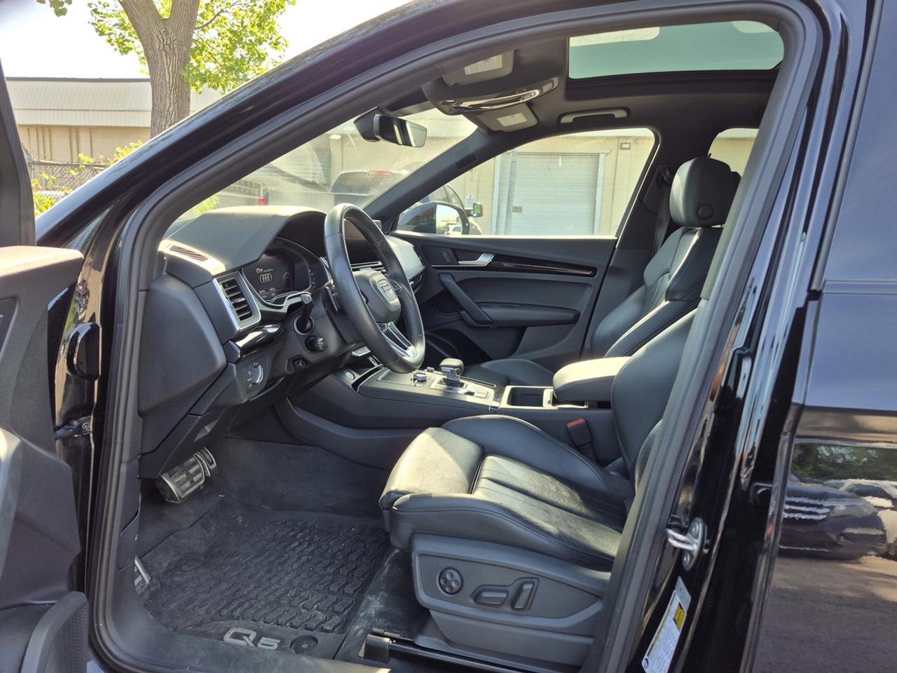 2020 Audi Q5 Technik Photo