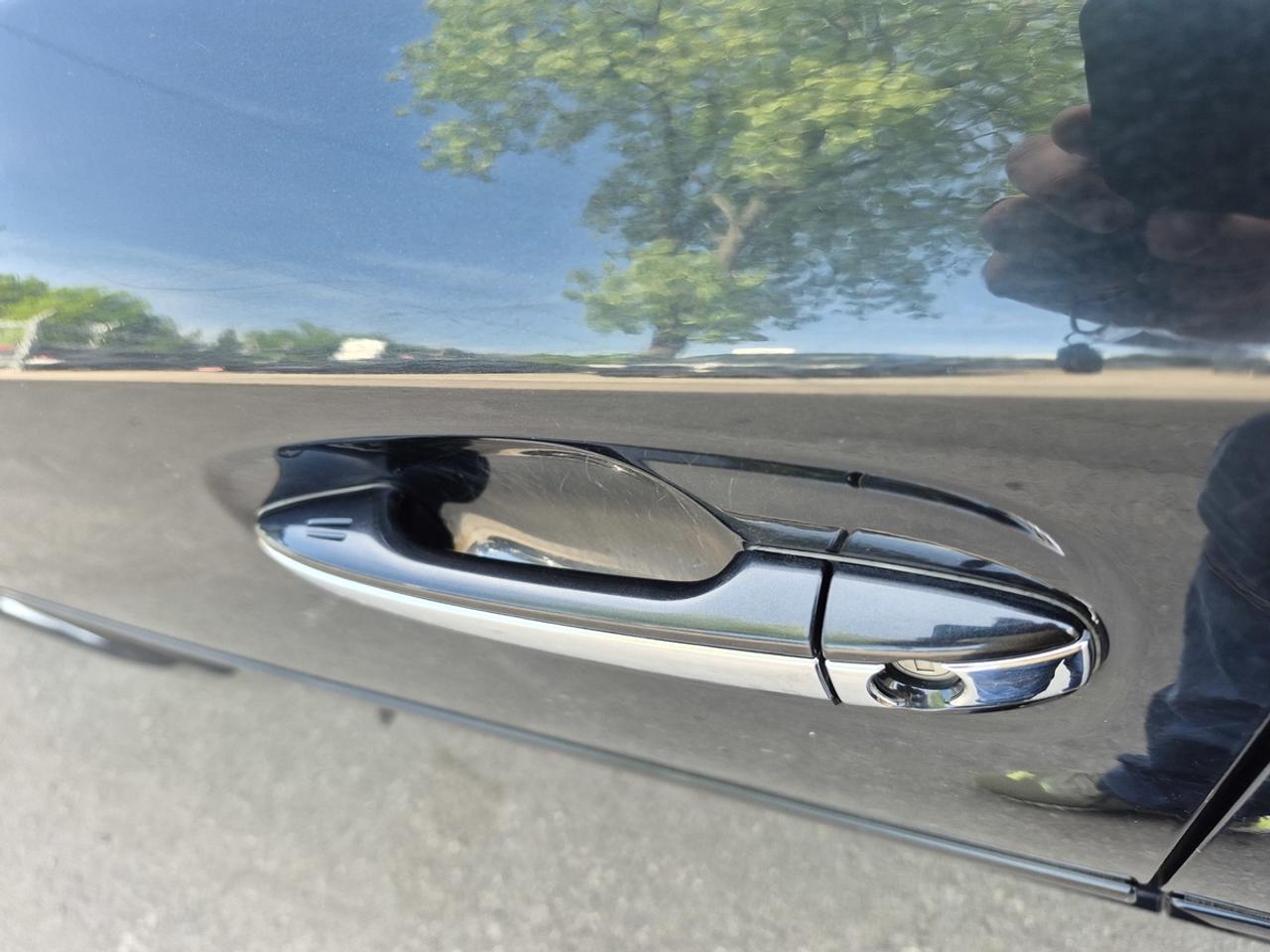 2013 Toyota Venza XLE Photo
