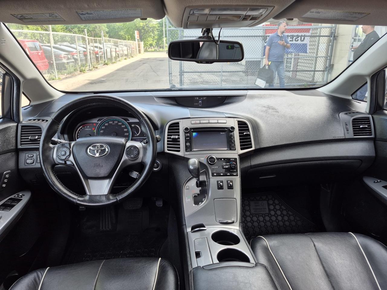 2013 Toyota Venza XLE Photo