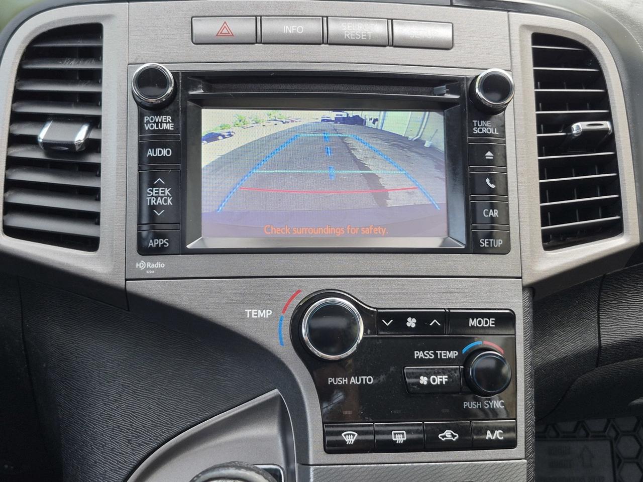 2013 Toyota Venza XLE Photo