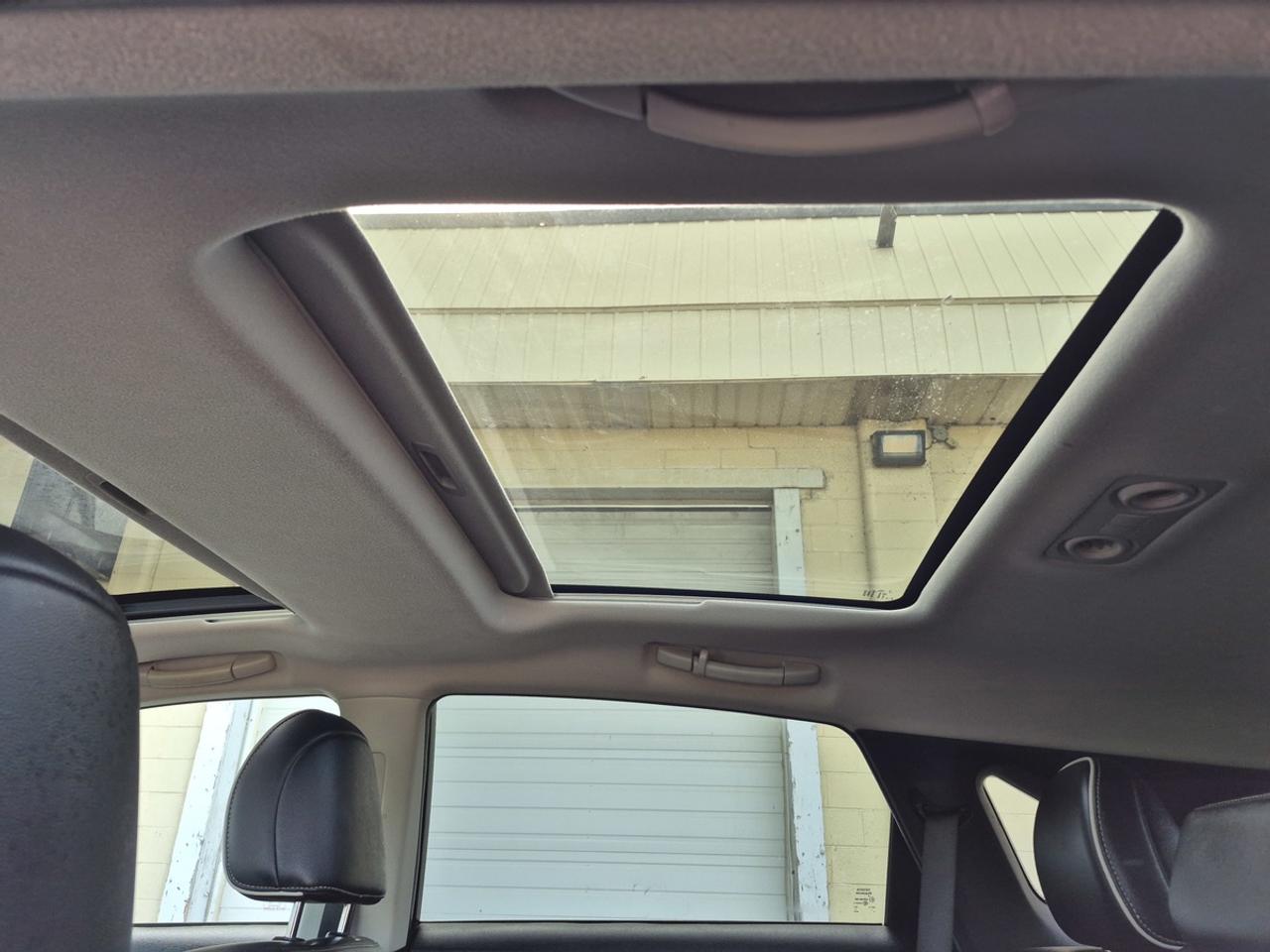 2013 Toyota Venza XLE Photo
