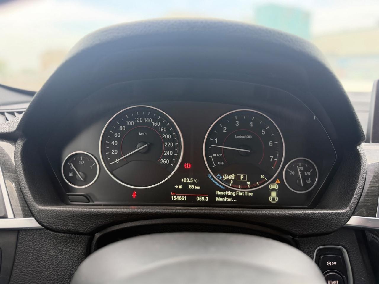 2018 BMW 330i xDrive Photo