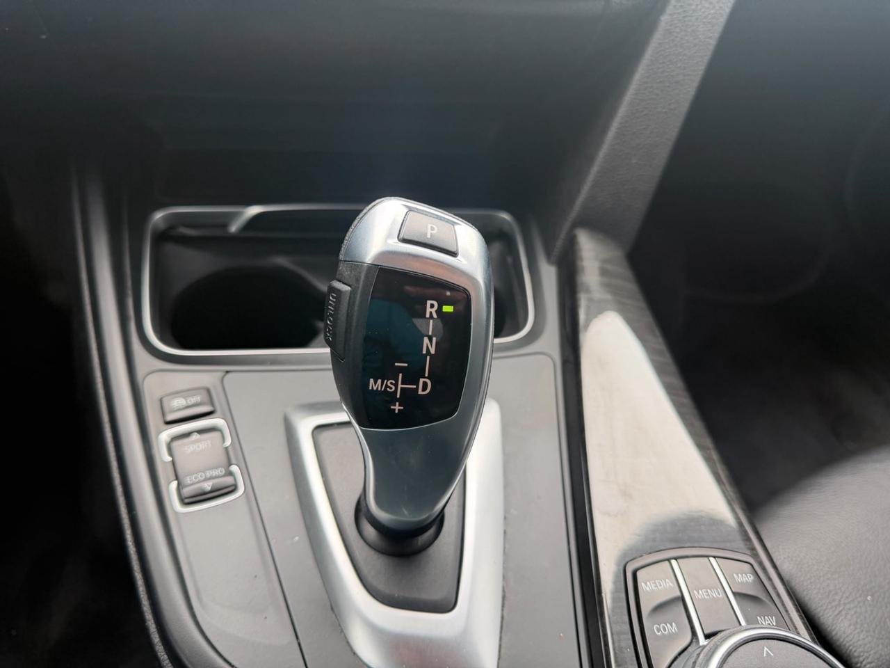 2018 BMW 330i xDrive Photo