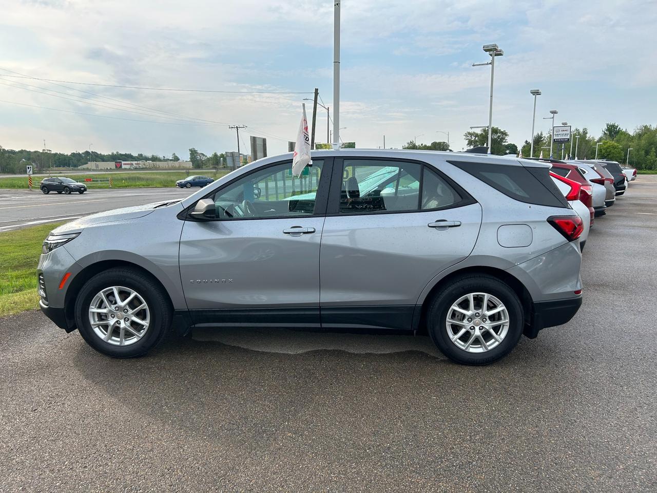 2024 Chevrolet Equinox LS 4dr Front-Wheel Drive Photo