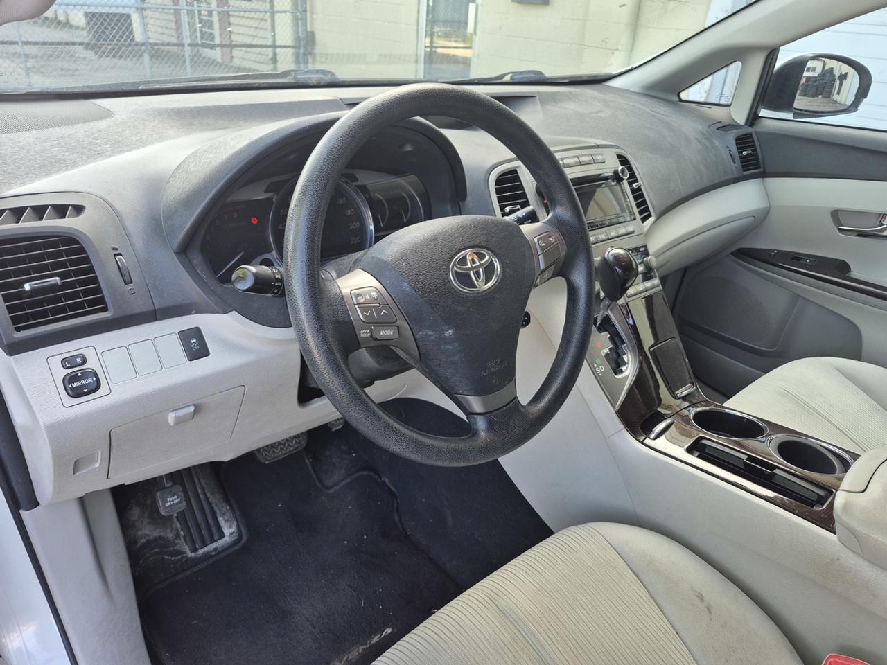 2011 Toyota Venza  Photo