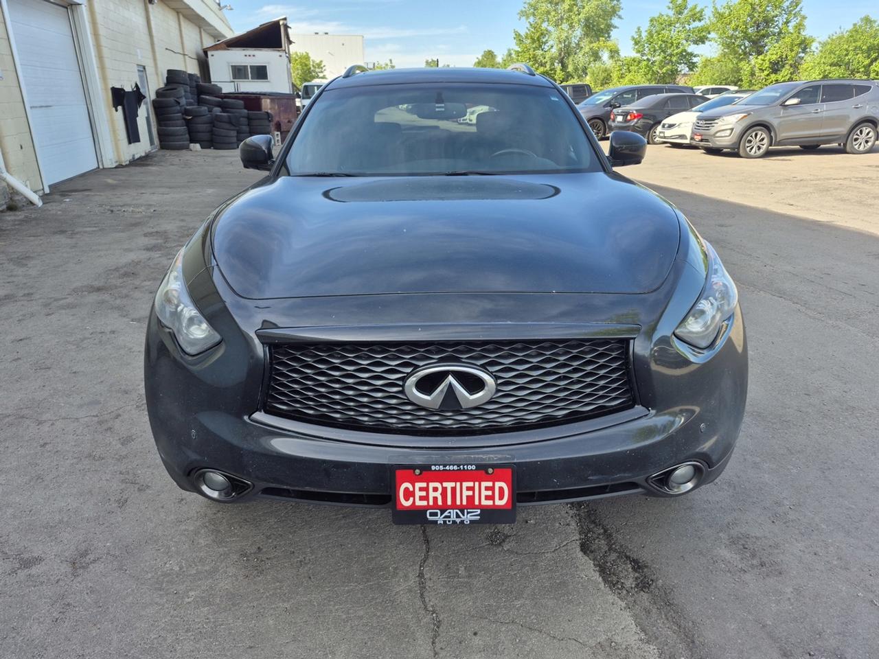 2017 Infiniti QX70  Photo
