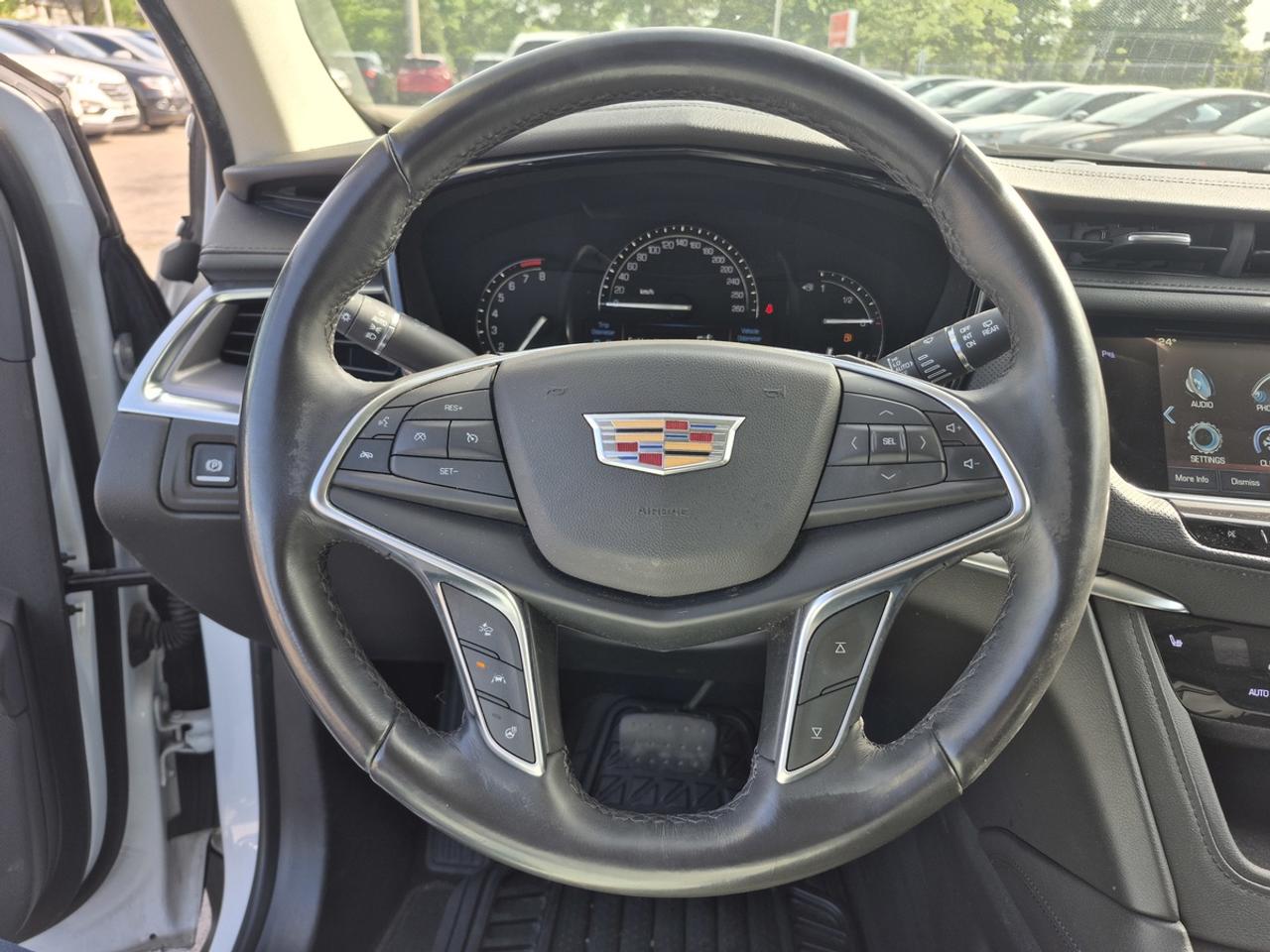 2018 Cadillac XT5 Luxury Photo