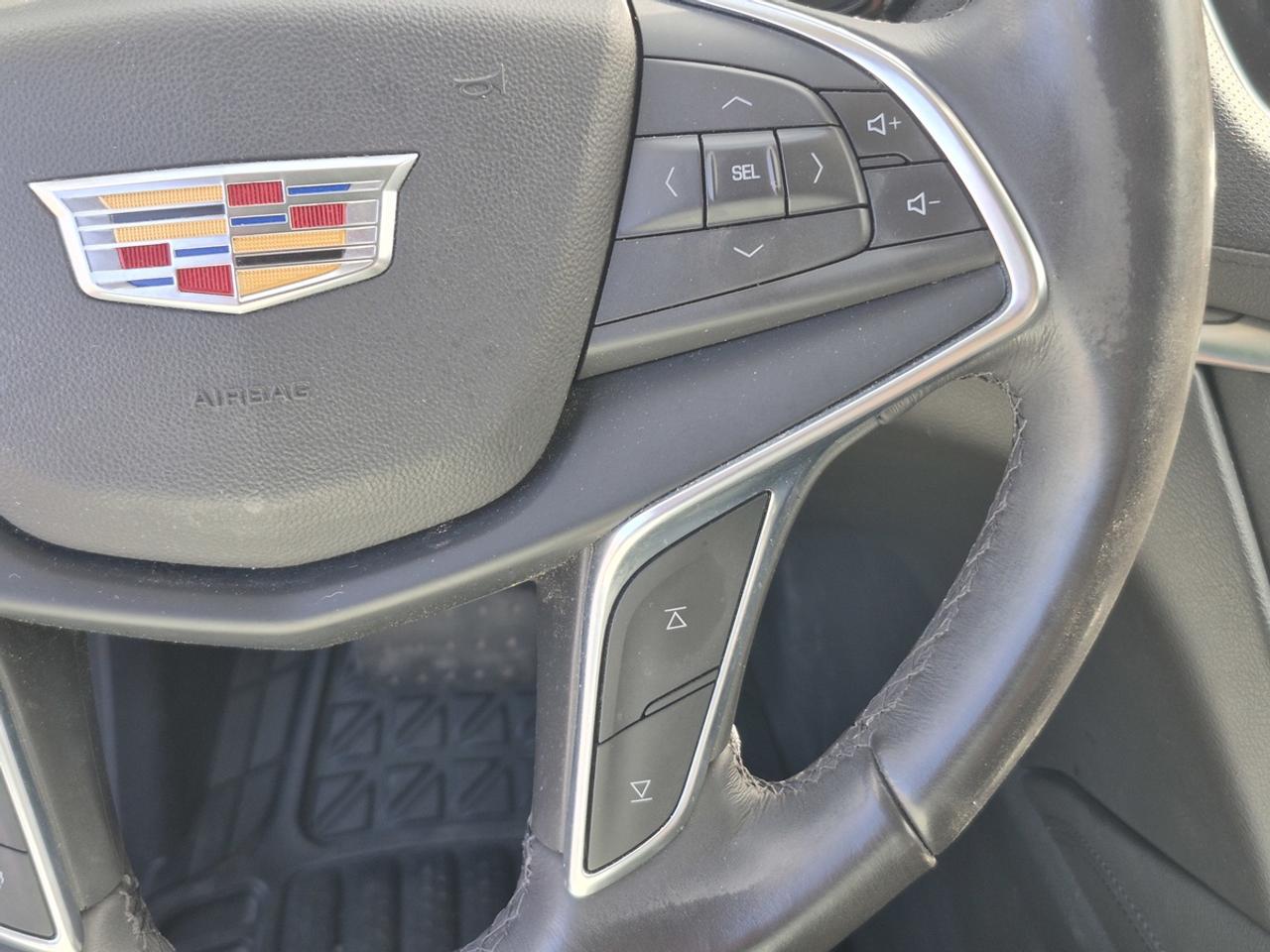 2018 Cadillac XT5 Luxury Photo