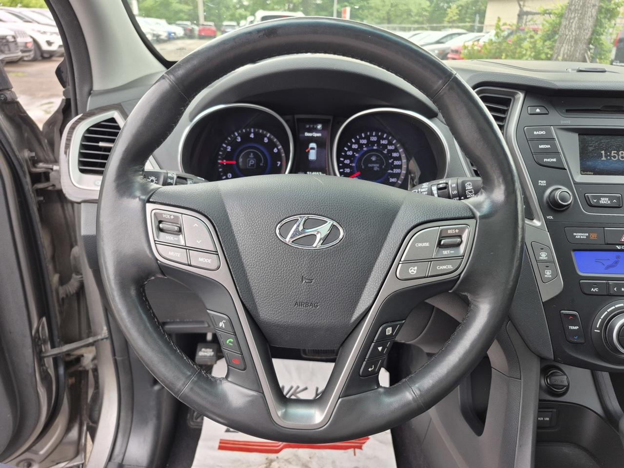 2015 Hyundai Santa Fe Sport GLS Photo