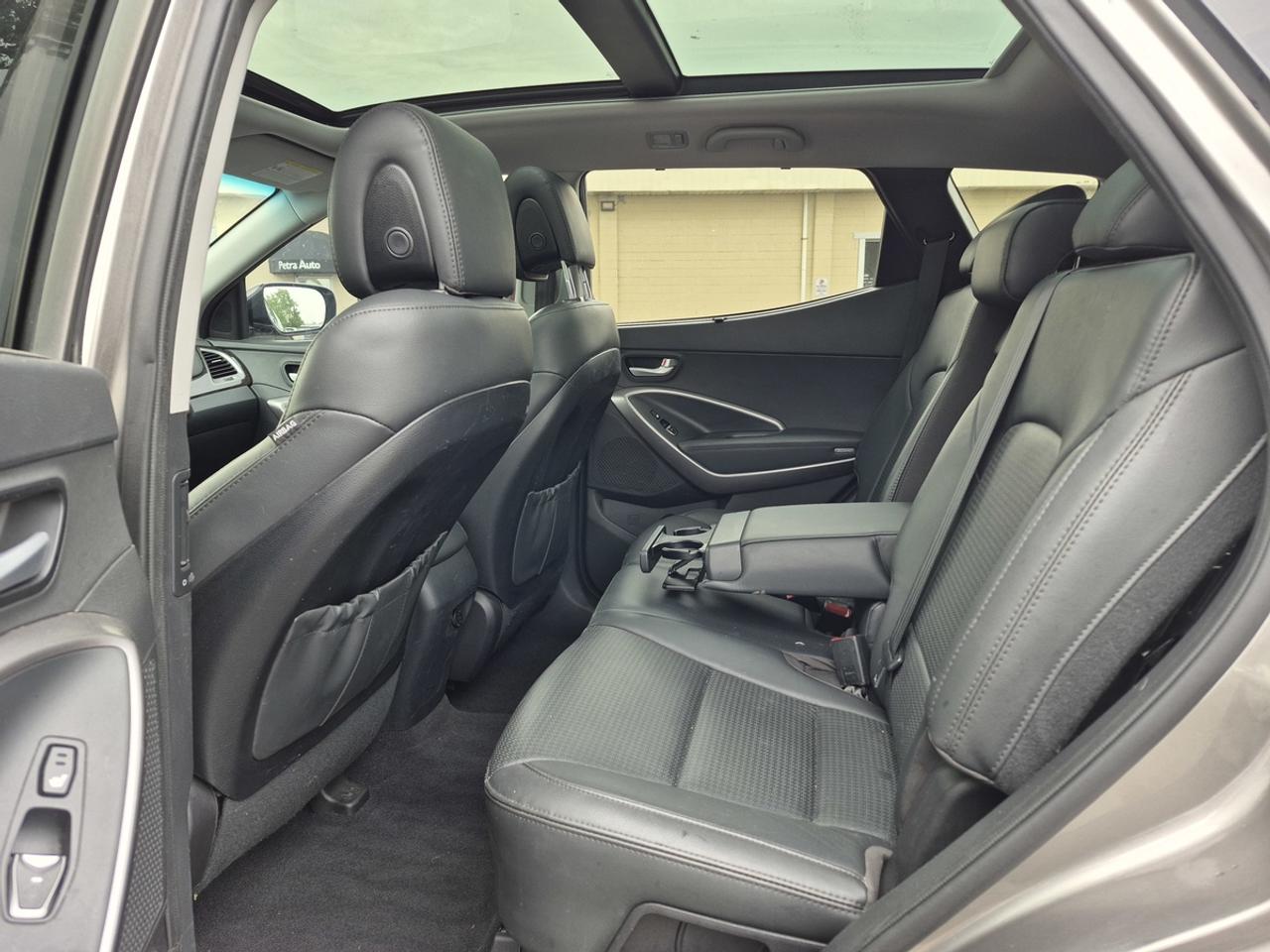 2015 Hyundai Santa Fe Sport GLS Photo
