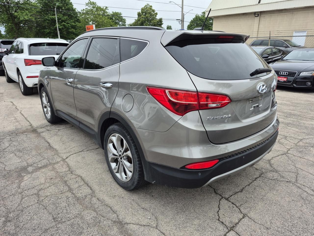 2015 Hyundai Santa Fe Sport GLS Photo