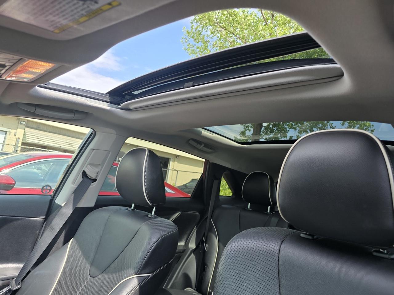 2015 Toyota Venza XLE Photo