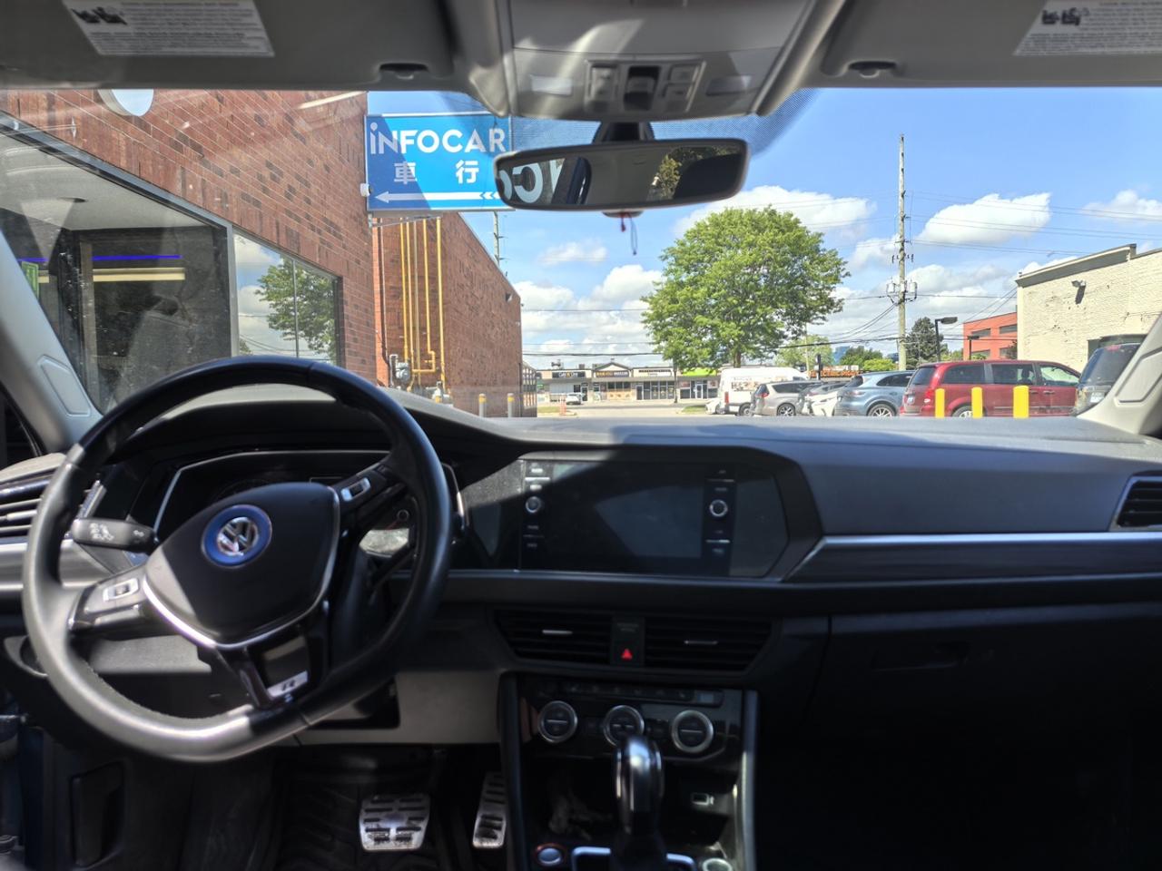 2020 Volkswagen Jetta SEL Photo