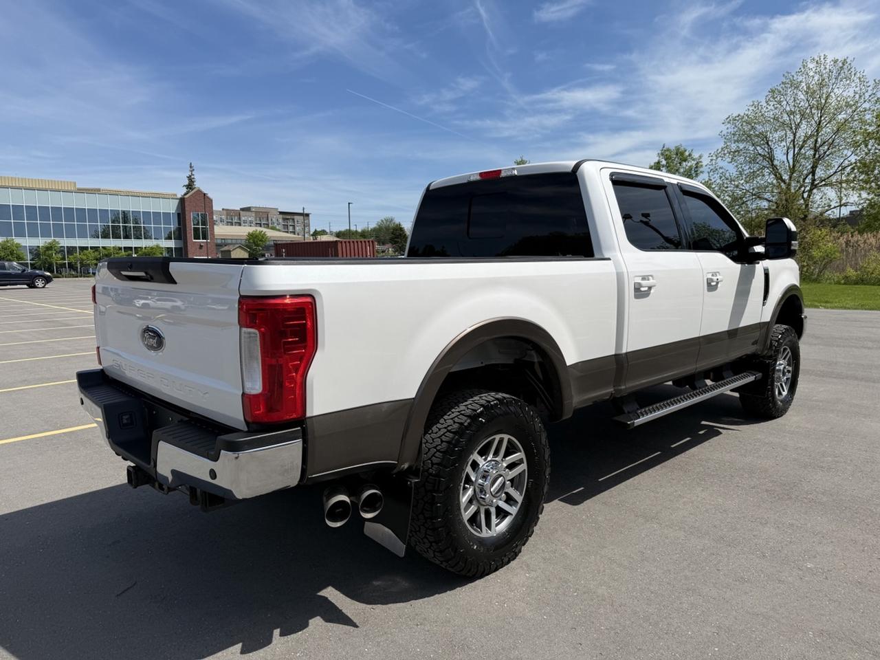 2017 Ford F-250 SUPER DUTY Lariat Photo
